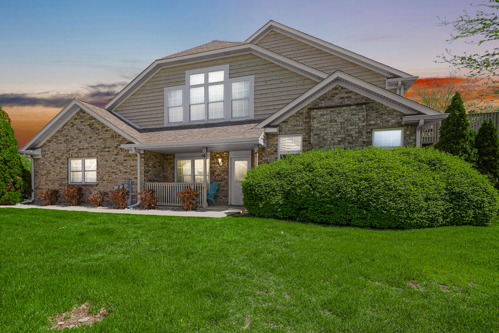902 Boxwood Drive Munster, IN 46321 - Photo 23 of 23 a front view of a house with a yard