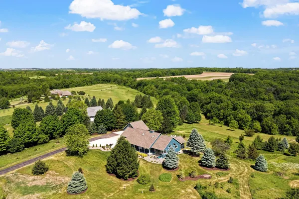 $979,900 | W5490 Timber Lane, New Glarus, WI 53574