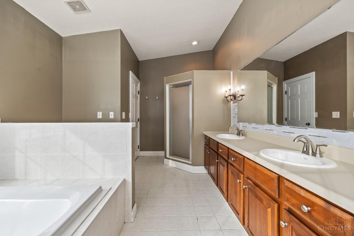 1675 Middletown Eaton Road Middletown, OH 45042 - Photo 30 of 45