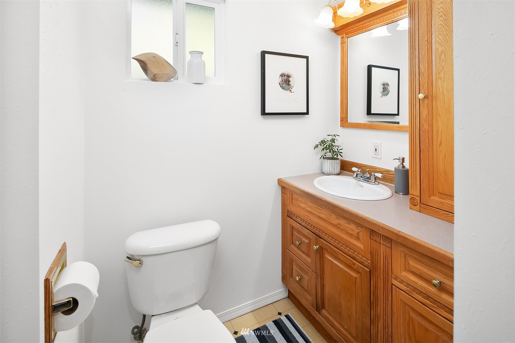 9823 47th Avenue Southwest Seattle, WA 98136 - Photo 28 of 32 Gallery Image 28