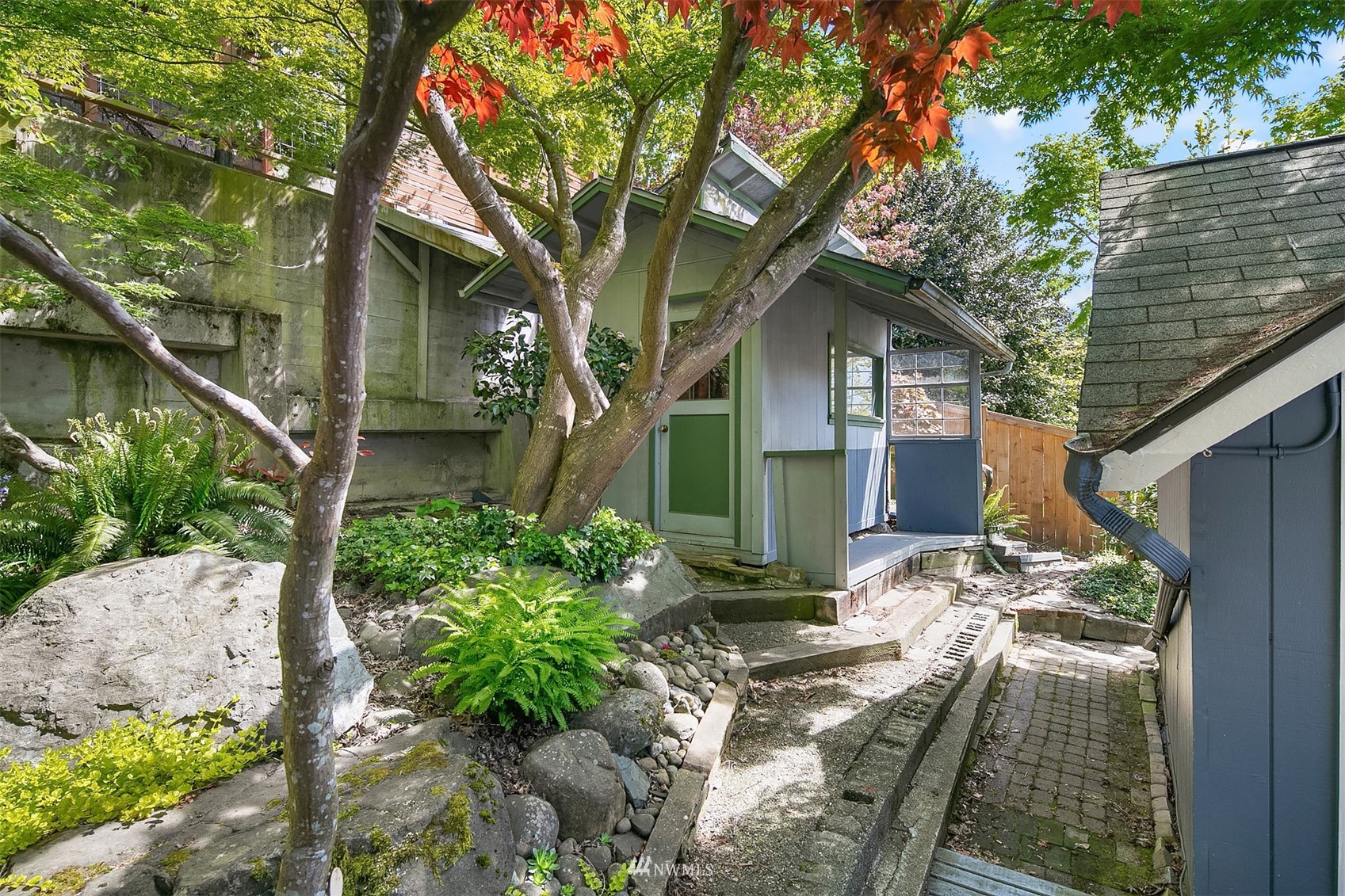 9823 47th Avenue Southwest Seattle, WA 98136 - Photo 32 of 32 Gallery Image 32