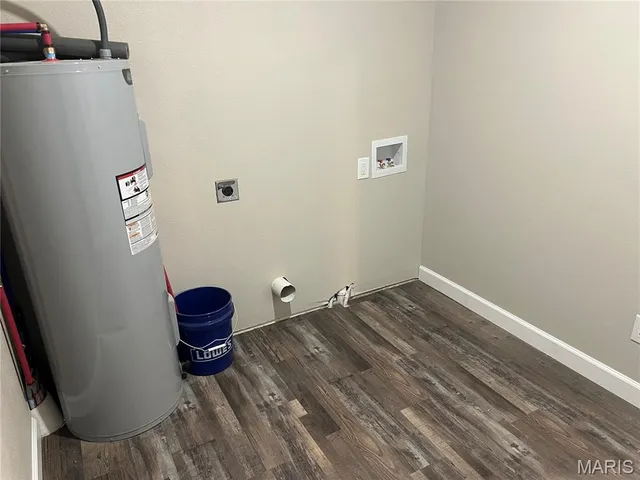 $299,900 | 11418 Highway 24, Madison, MO 65263