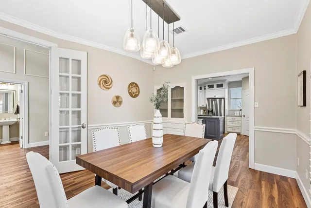 $689,000 | 10115 Pinehurst Drive, Austin, TX 78747