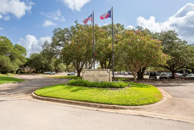 $689,000 | 10115 Pinehurst Drive, Austin, TX 78747