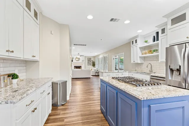 $689,000 | 10115 Pinehurst Drive, Austin, TX 78747