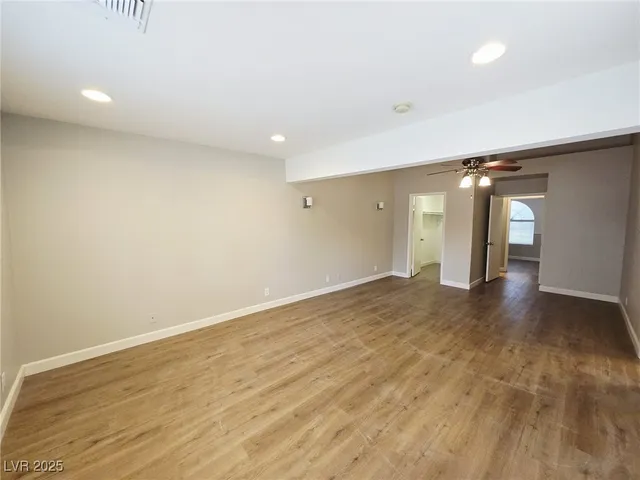 $2,549 | 925 Chaps Circle, Henderson, NV 89002