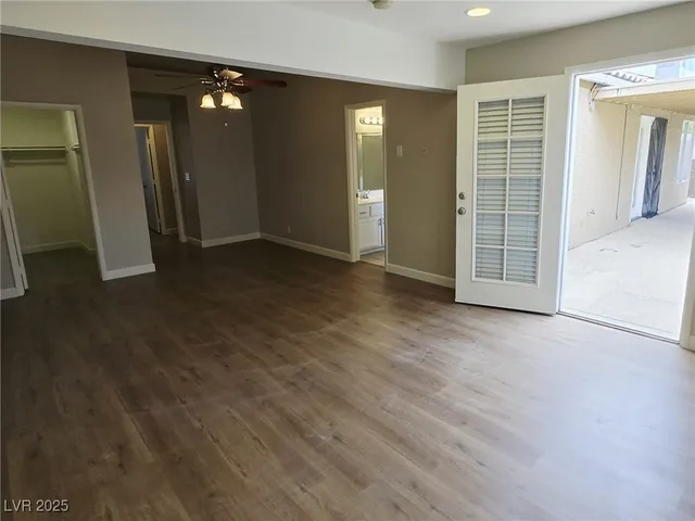 $2,549 | 925 Chaps Circle, Henderson, NV 89002