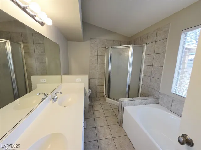 $2,549 | 925 Chaps Circle, Henderson, NV 89002