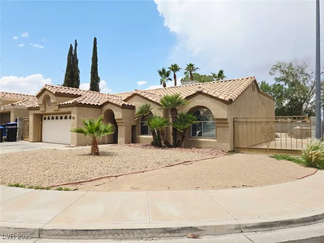$2,549 | 925 Chaps Circle, Henderson, NV 89002