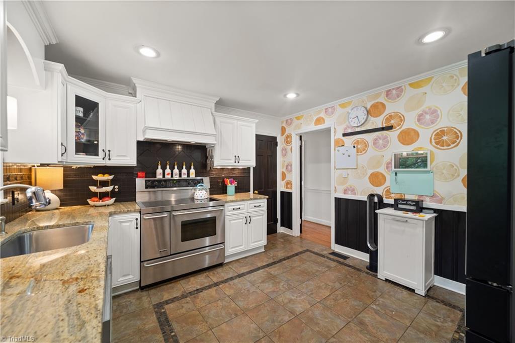621 Yorkshire Road Winston-Salem, NC 27106 - Photo 20 of 41 Gallery Image 20