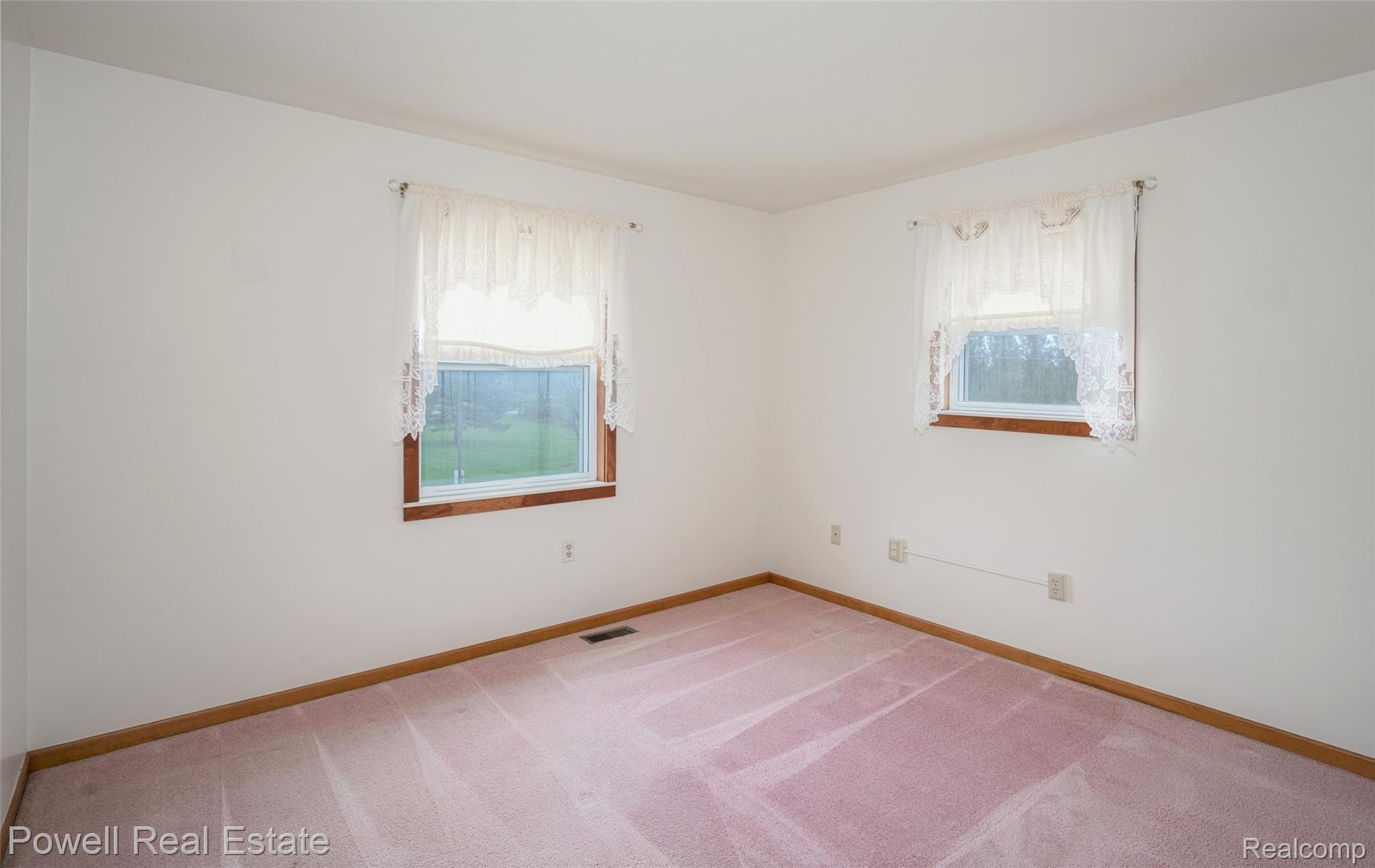 1699 Smith Road Lapeer, MI 48446 - Photo 22 of 54 Bedroom3.jpg