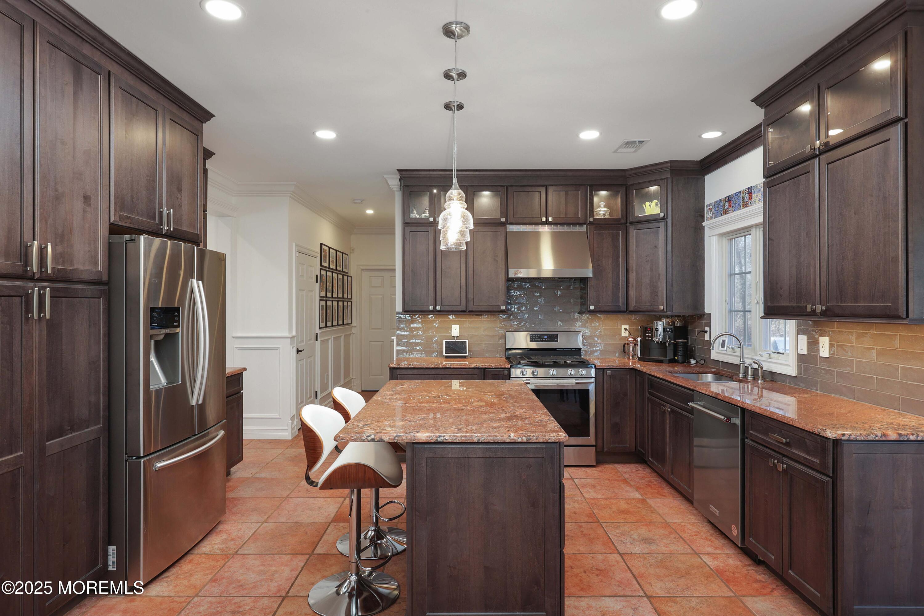 54 Bloomfield Road Manalapan, NJ 07726 - Photo 12 of 46 758A1694