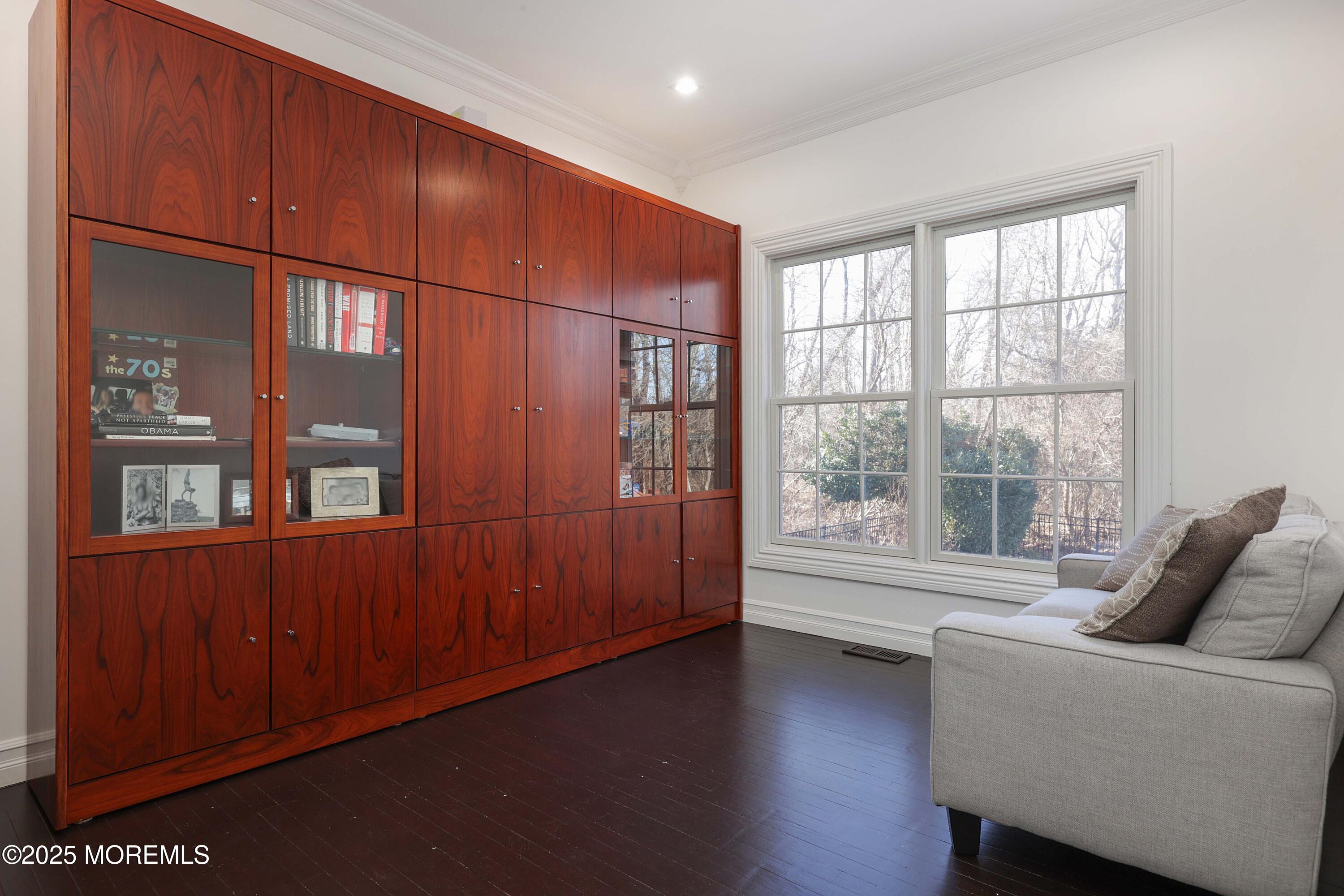 54 Bloomfield Road Manalapan, NJ 07726 - Photo 18 of 46 Office / Den