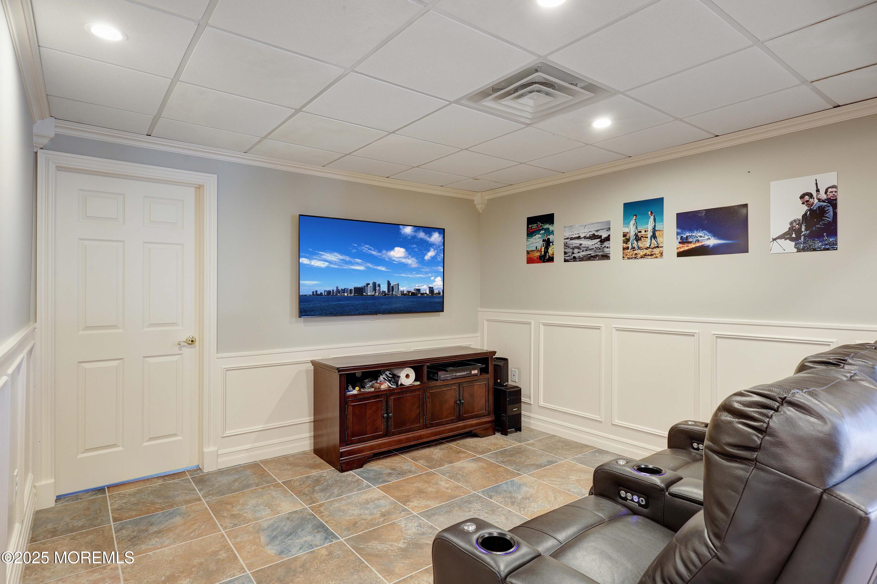 54 Bloomfield Road Manalapan, NJ 07726 - Photo 28 of 46 758A1801