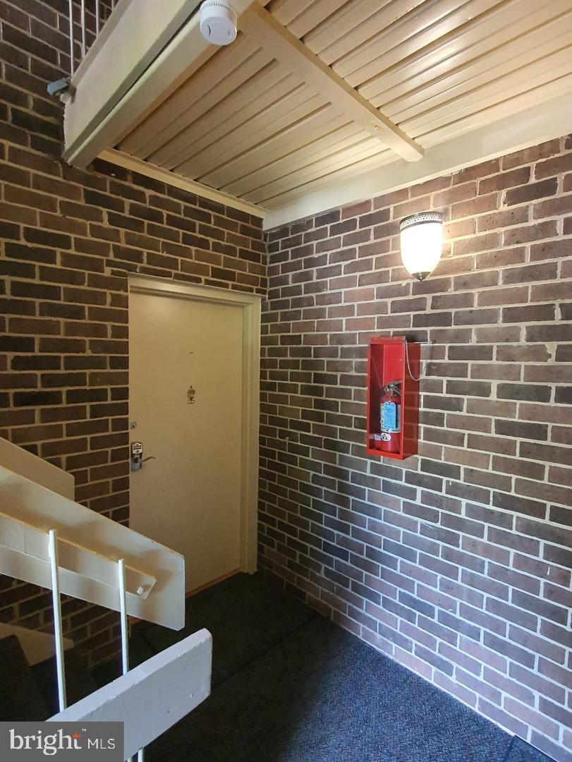 11620 Vantage Hill Road, Unit 11B Reston, VA 20190 - Photo 16 of 23
