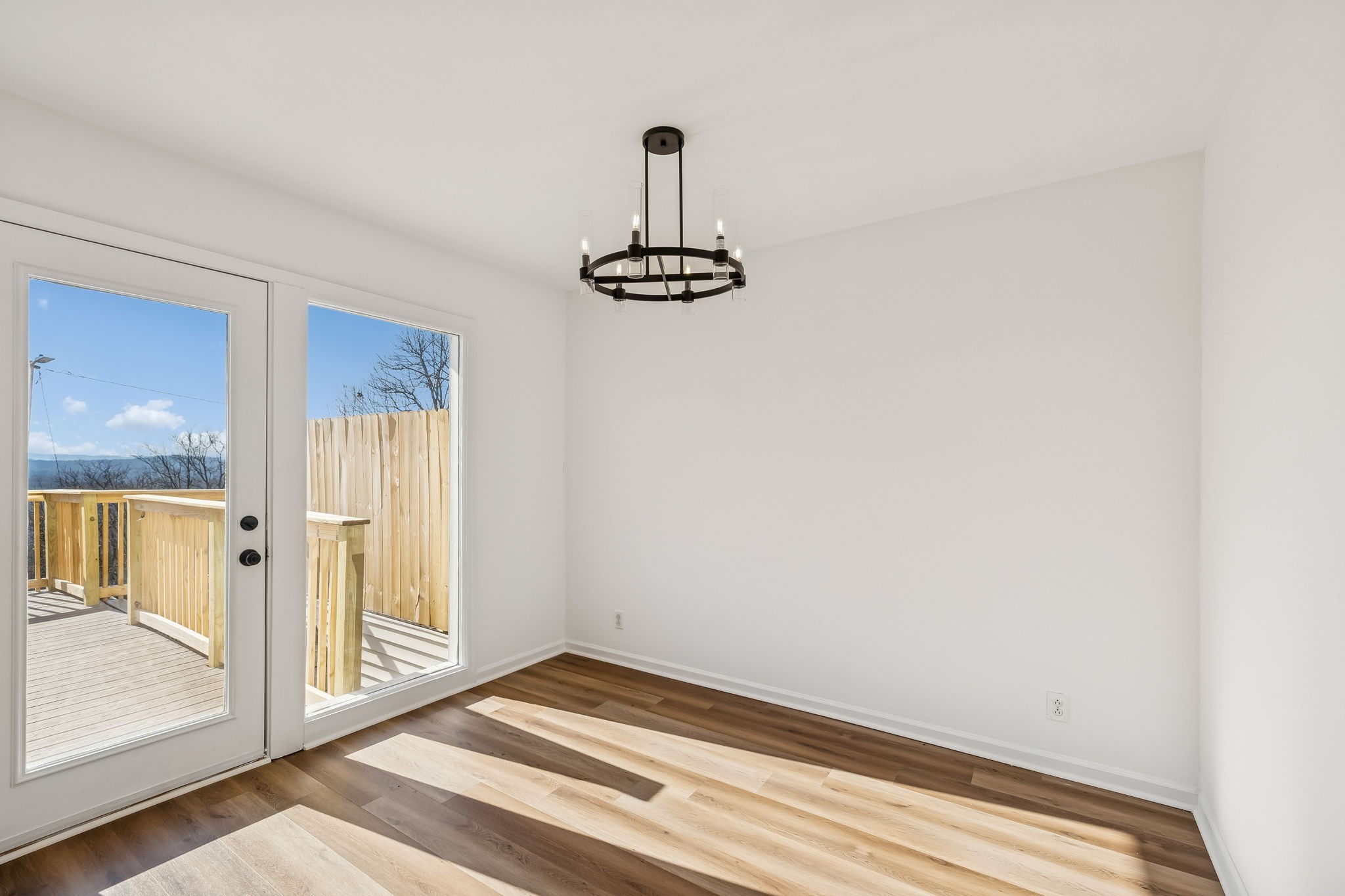 313 Huntington Ridge Drive Nashville, TN 37211 - Photo 20 of 48 a view of a hallway with a chandelier