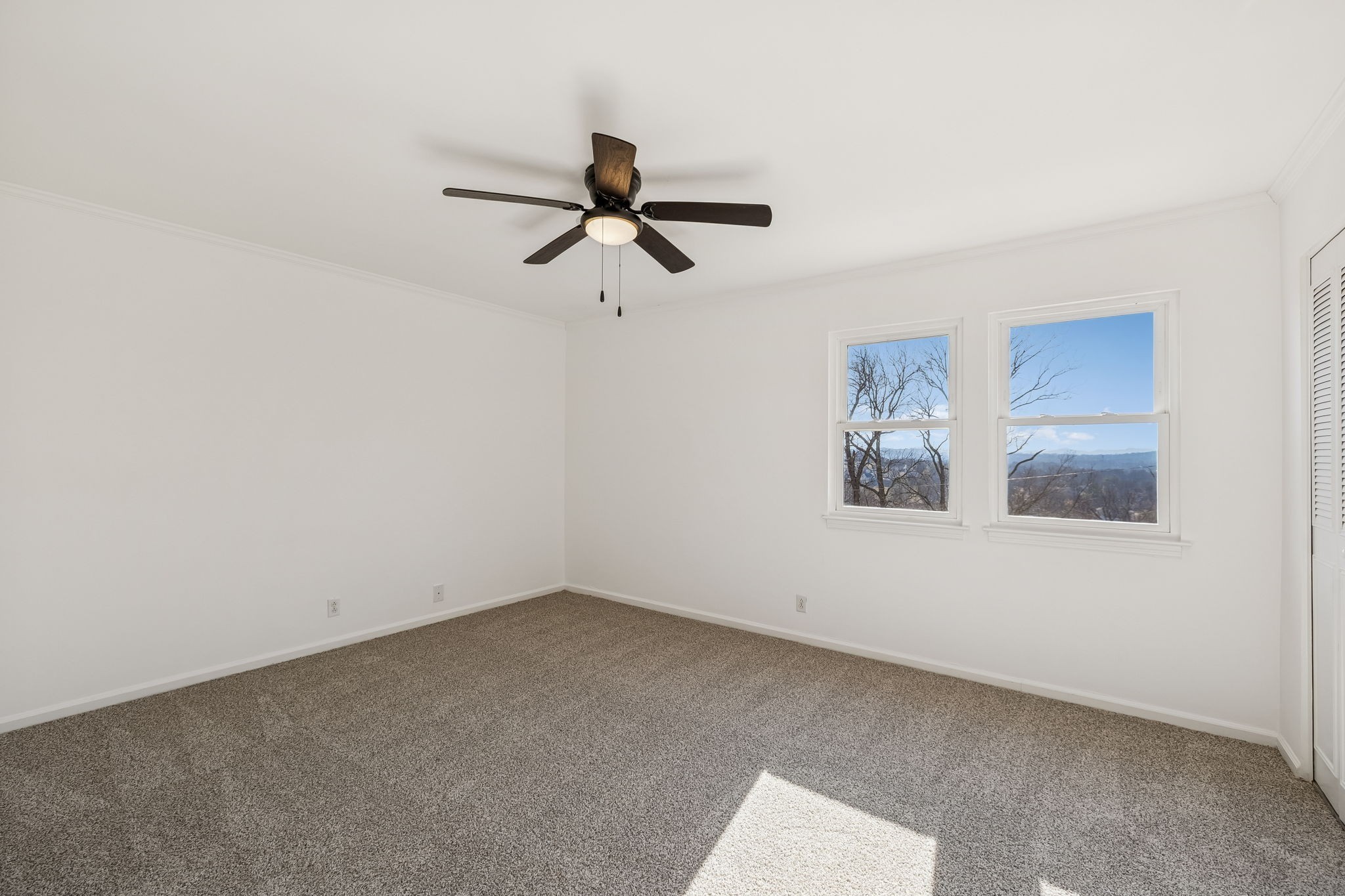 313 Huntington Ridge Drive Nashville, TN 37211 - Photo 26 of 48 a view of a ceiling fan with wooden floor