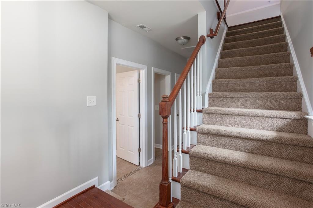 3805 Glenhaven Road Raleigh, NC 27606 - Photo 5 of 30 Gallery Image 5