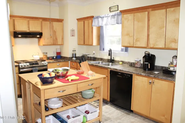 $320,000 | 7679 Highway 568, Magnolia, MS 39652