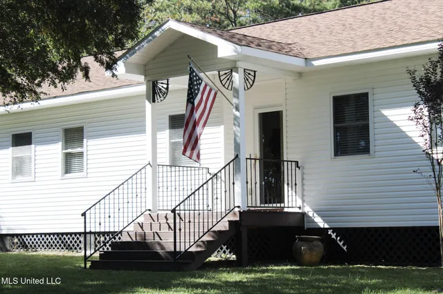 $320,000 | 7679 Highway 568, Magnolia, MS 39652