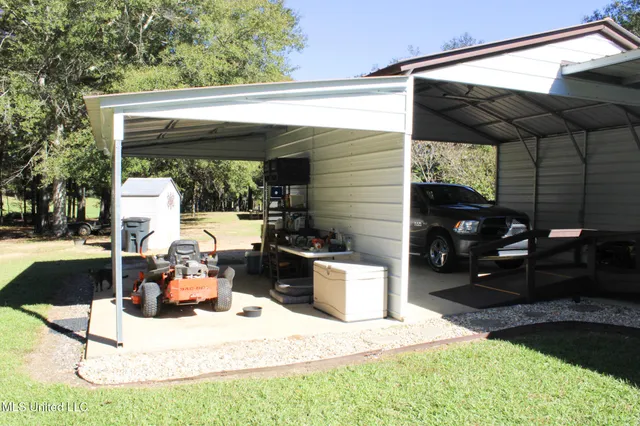 $320,000 | 7679 Highway 568, Magnolia, MS 39652