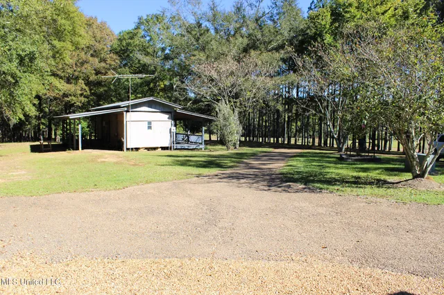 $320,000 | 7679 Highway 568, Magnolia, MS 39652