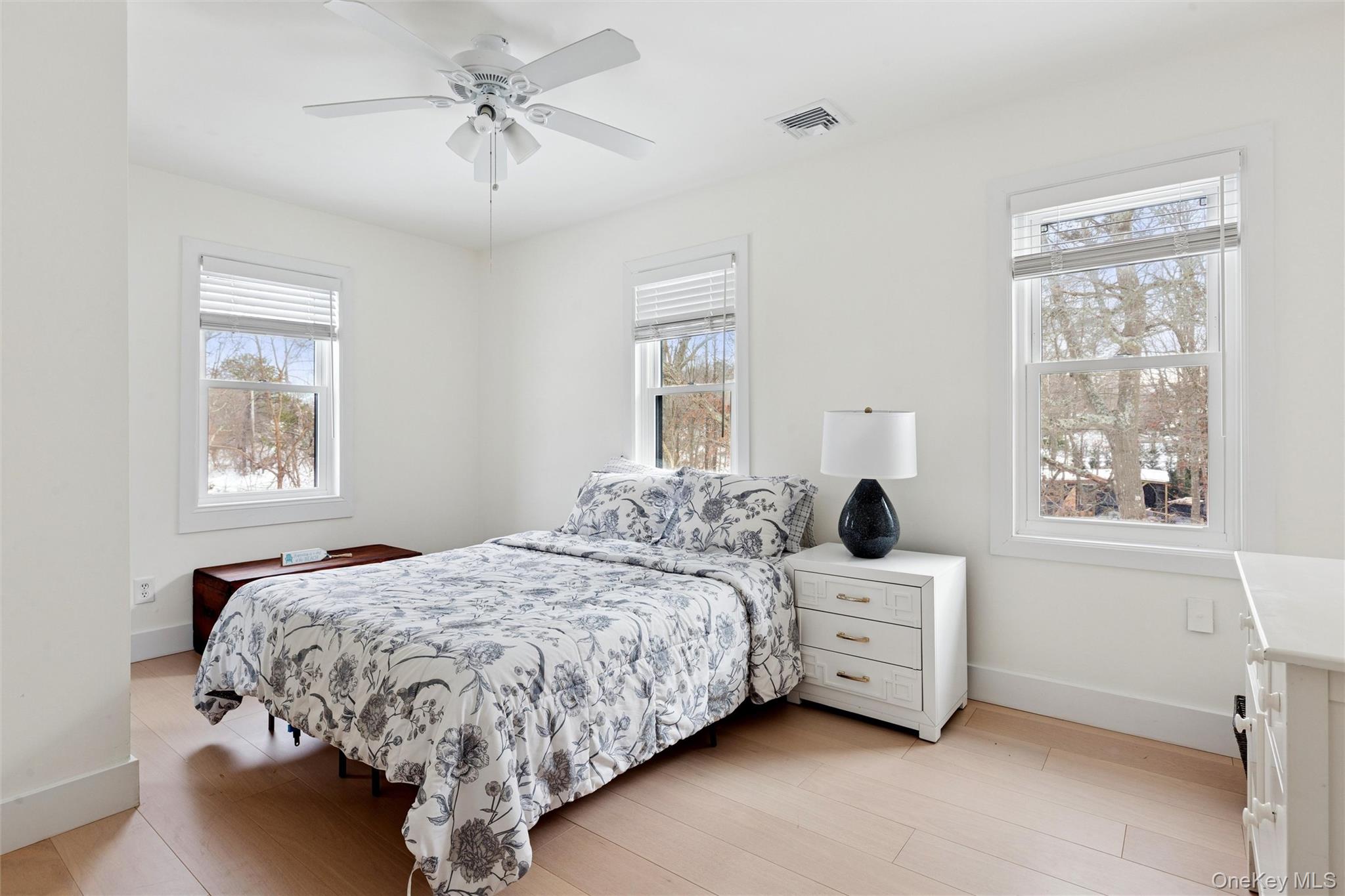 34 Starboard Road Hampton Bays, NY 11946 - Photo 14 of 27