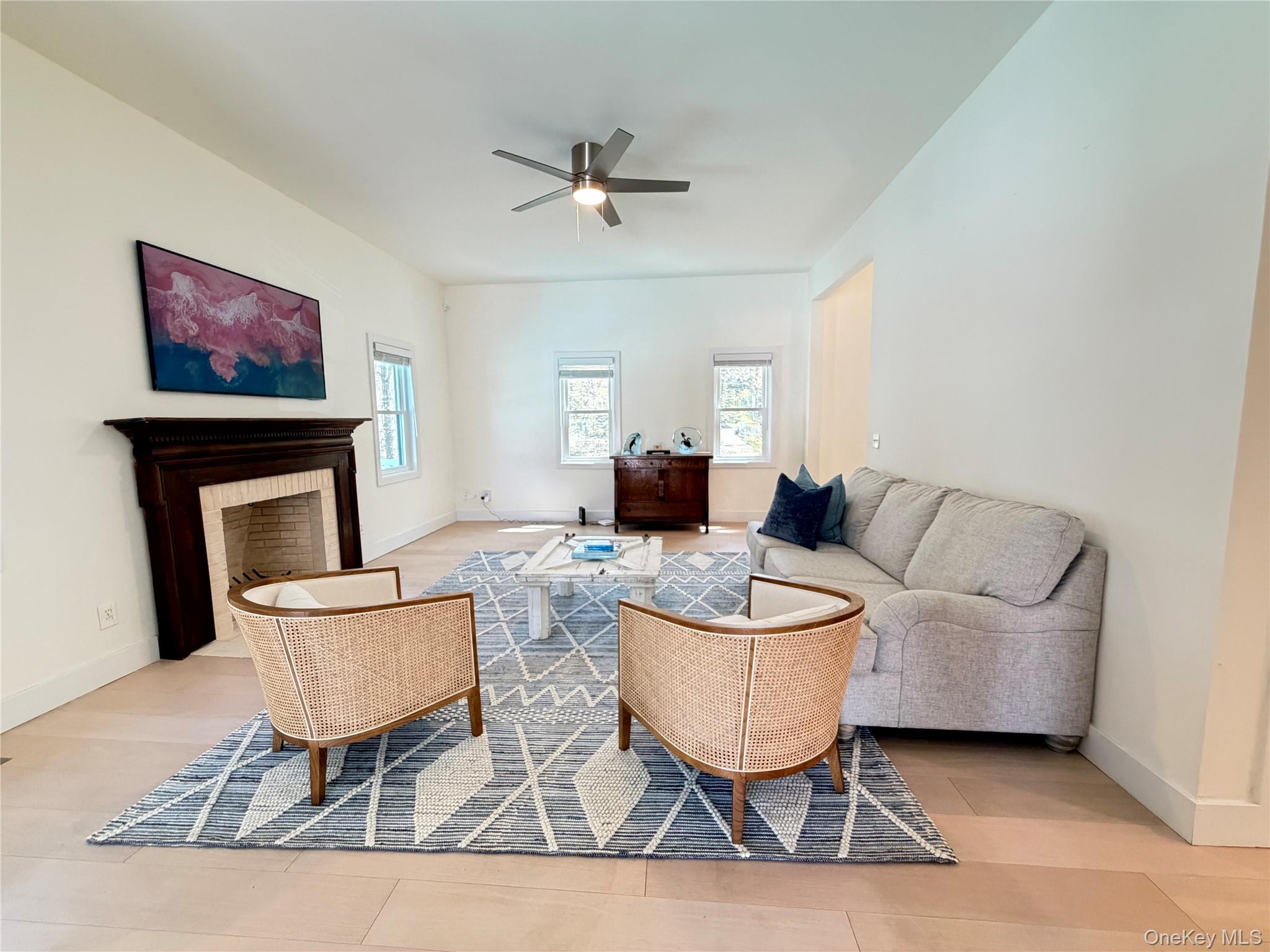 34 Starboard Road Hampton Bays, NY 11946 - Photo 3 of 27