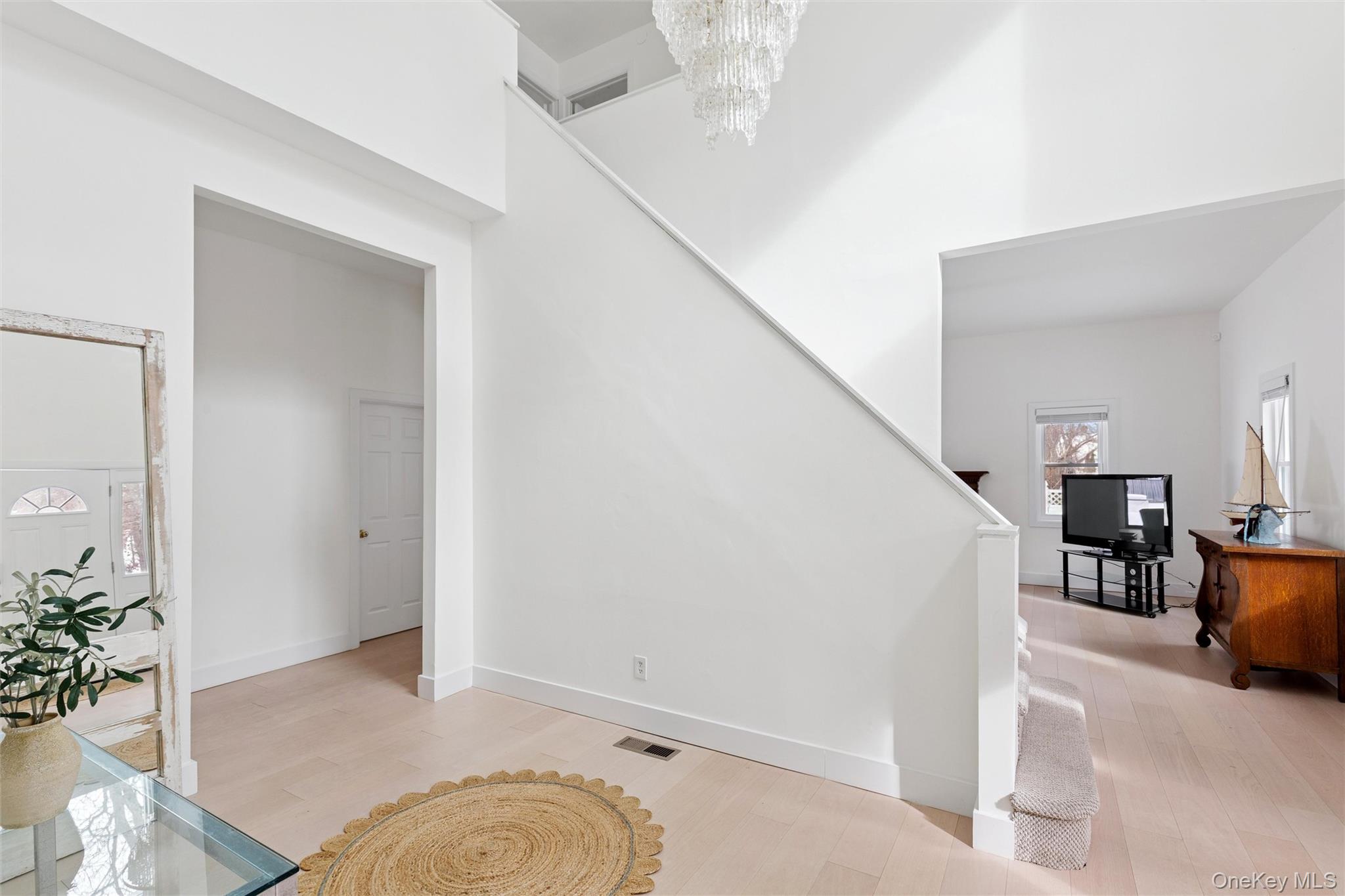 34 Starboard Road Hampton Bays, NY 11946 - Photo 7 of 29