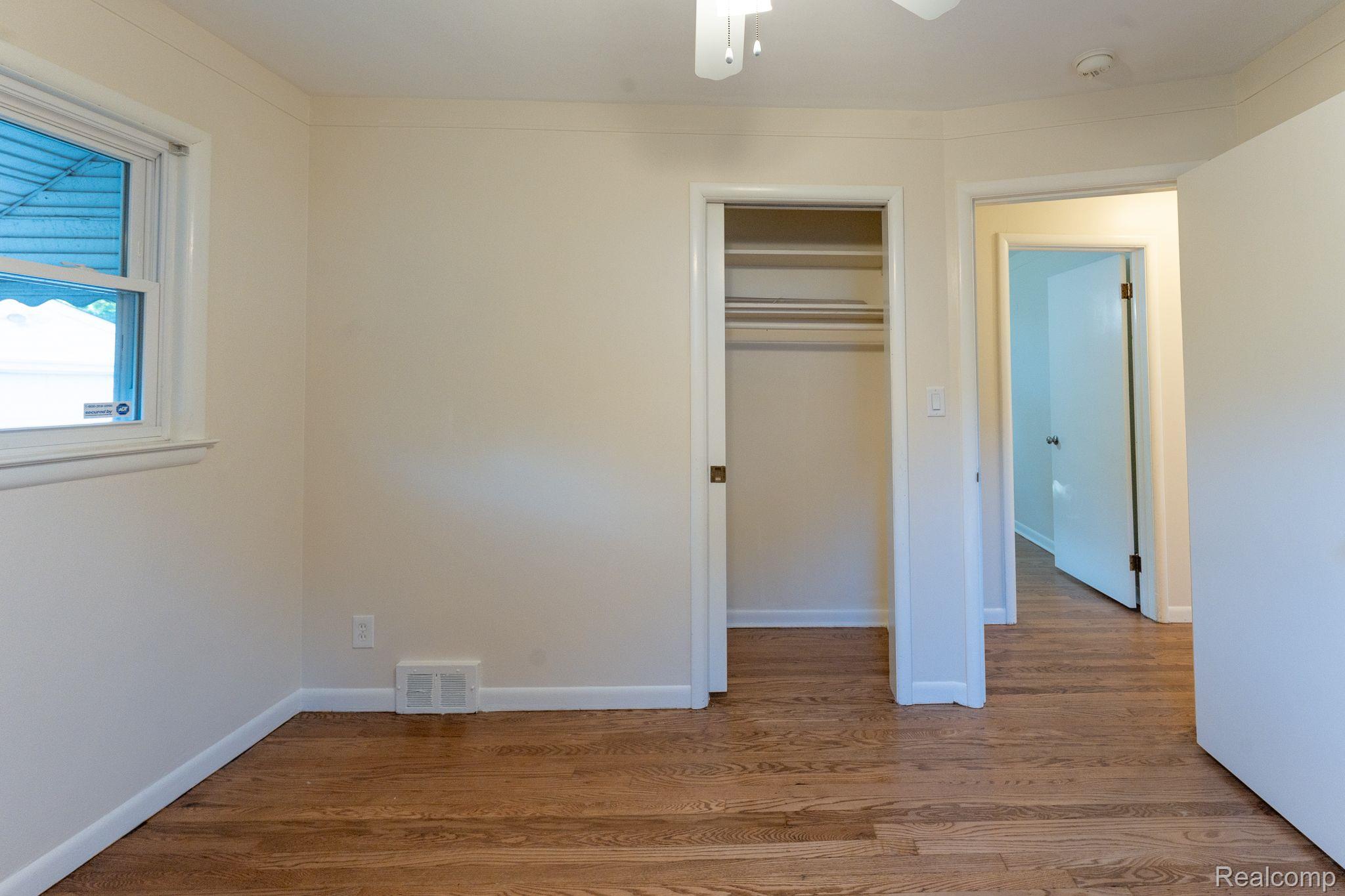 4212 Greenfield Road Berkley, MI 48072 - Photo 7 of 19 Gallery Image 7