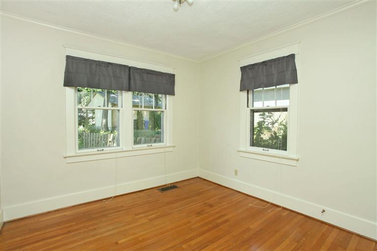 119 McDowell Road Lexington, KY 40502 - Photo 12 of 21 Photo 12