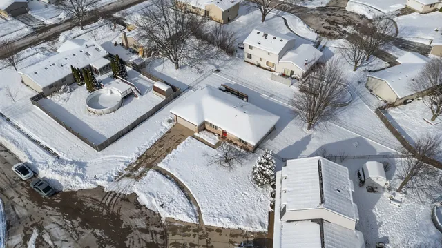 $349,900 | 3 Brandywine Court, South Elgin, IL 60177