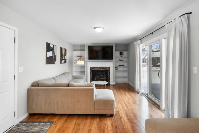 $349,900 | 3 Brandywine Court, South Elgin, IL 60177