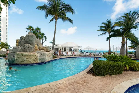 $1,999,000 | 18001 Collins Avenue, Unit 2109, Sunny Isles Beach, FL 33160