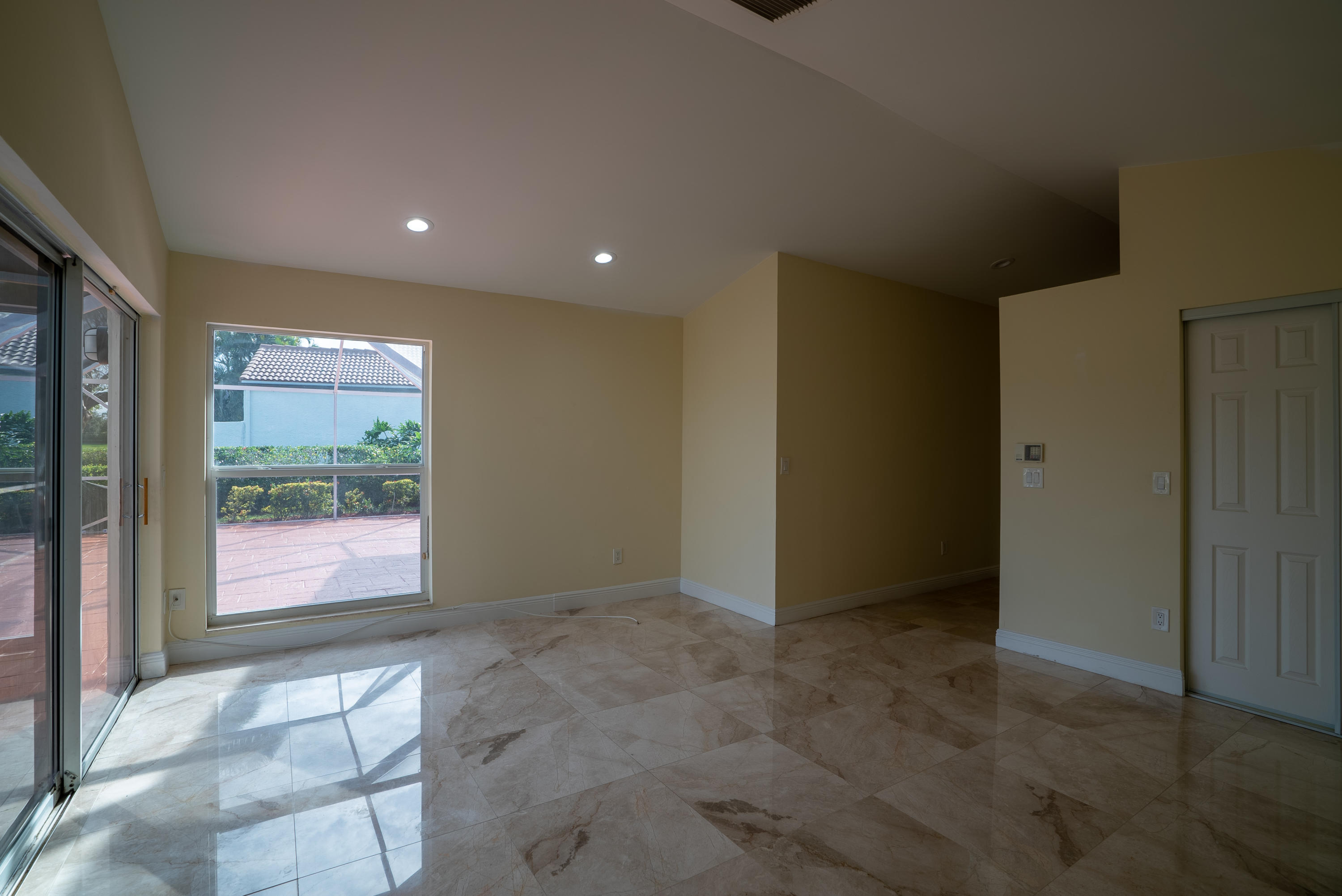 7208 Via Palomar Boca Raton, FL 33433 - Photo 11 of 29 7208ViaPalomar-14