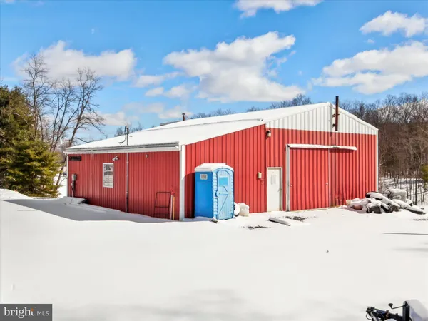 a view of outdoor space yard and patio
