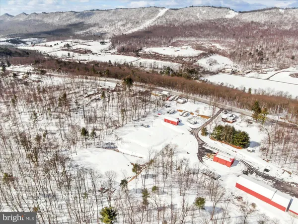 a view of terrace with city view