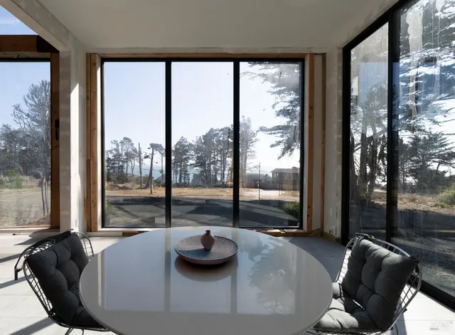 $1,249,000 | 30101 South S Highway, Gualala, CA 95445