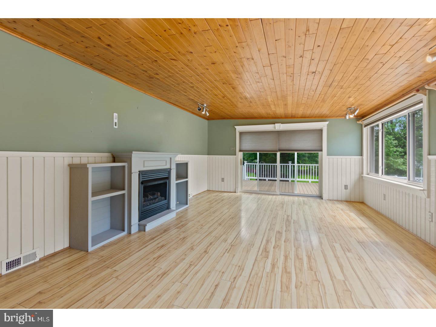 360 Mt Laurel Road Mount Laurel, NJ 08054 - Photo 6 of 22 Family Room