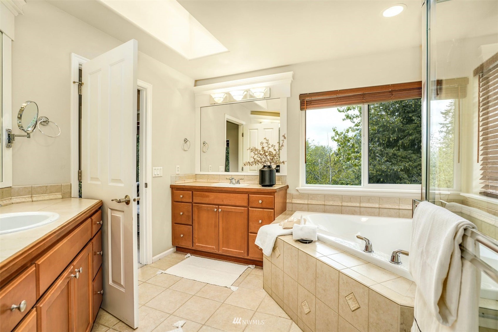 16945 164th Way Southeast Renton, WA 98058 - Photo 21 of 35 Gallery Image 21