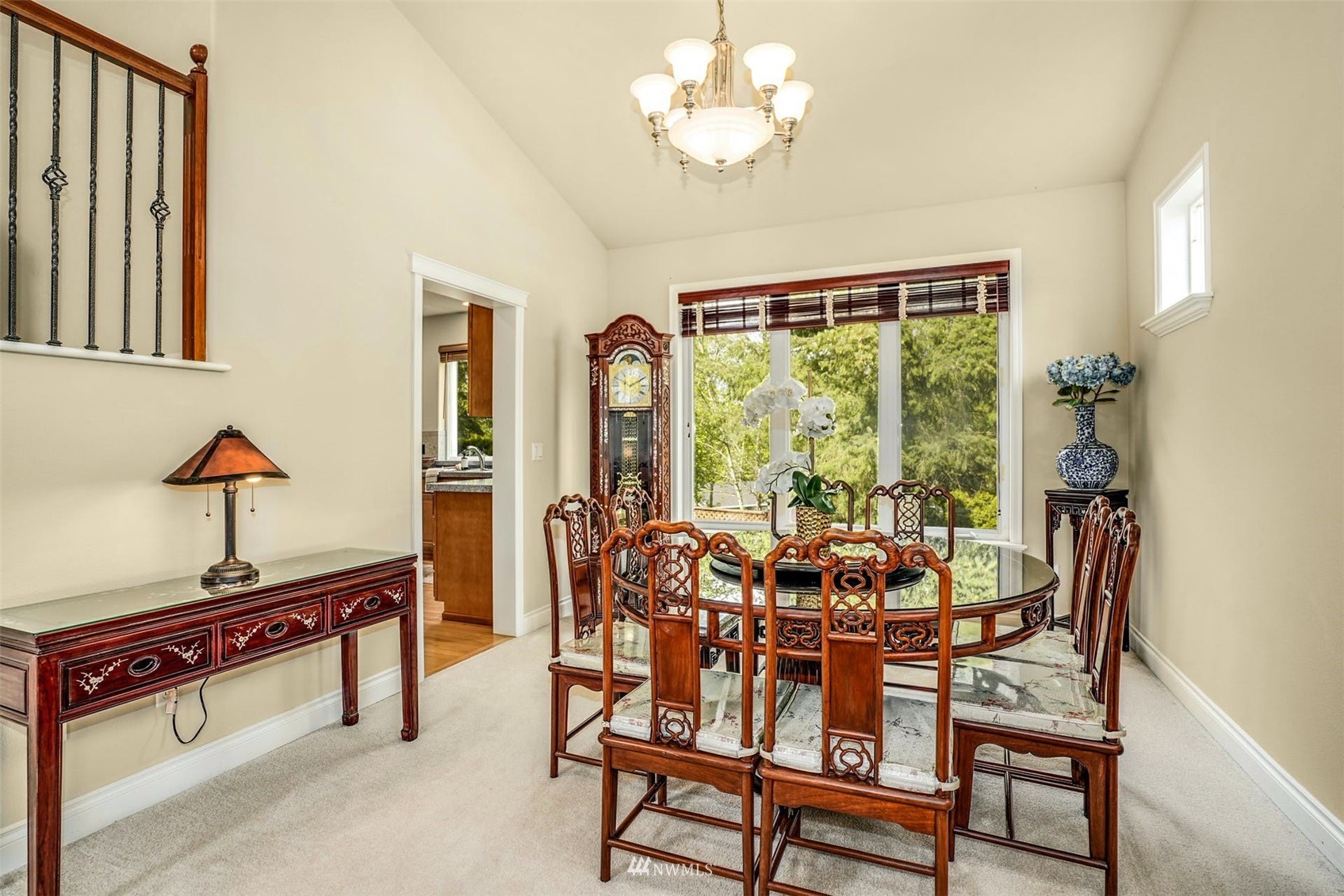 16945 164th Way Southeast Renton, WA 98058 - Photo 6 of 35 Gallery Image 6