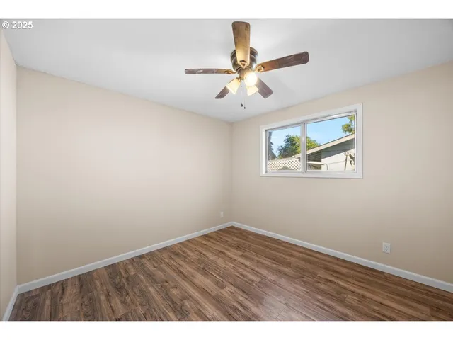 $399,000 | 1564 Northwest Spray Court, Roseburg, OR 97471