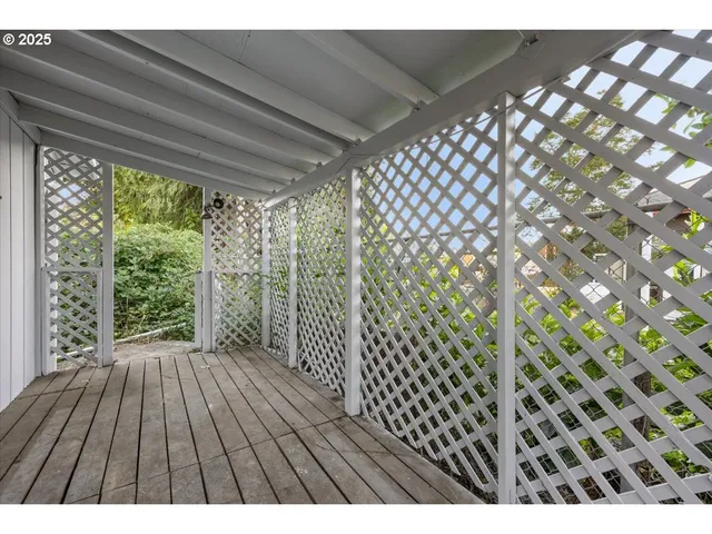 $399,000 | 1564 Northwest Spray Court, Roseburg, OR 97471