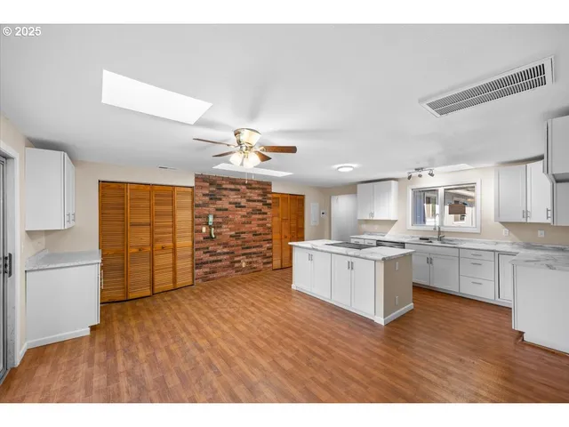 $399,000 | 1564 Northwest Spray Court, Roseburg, OR 97471