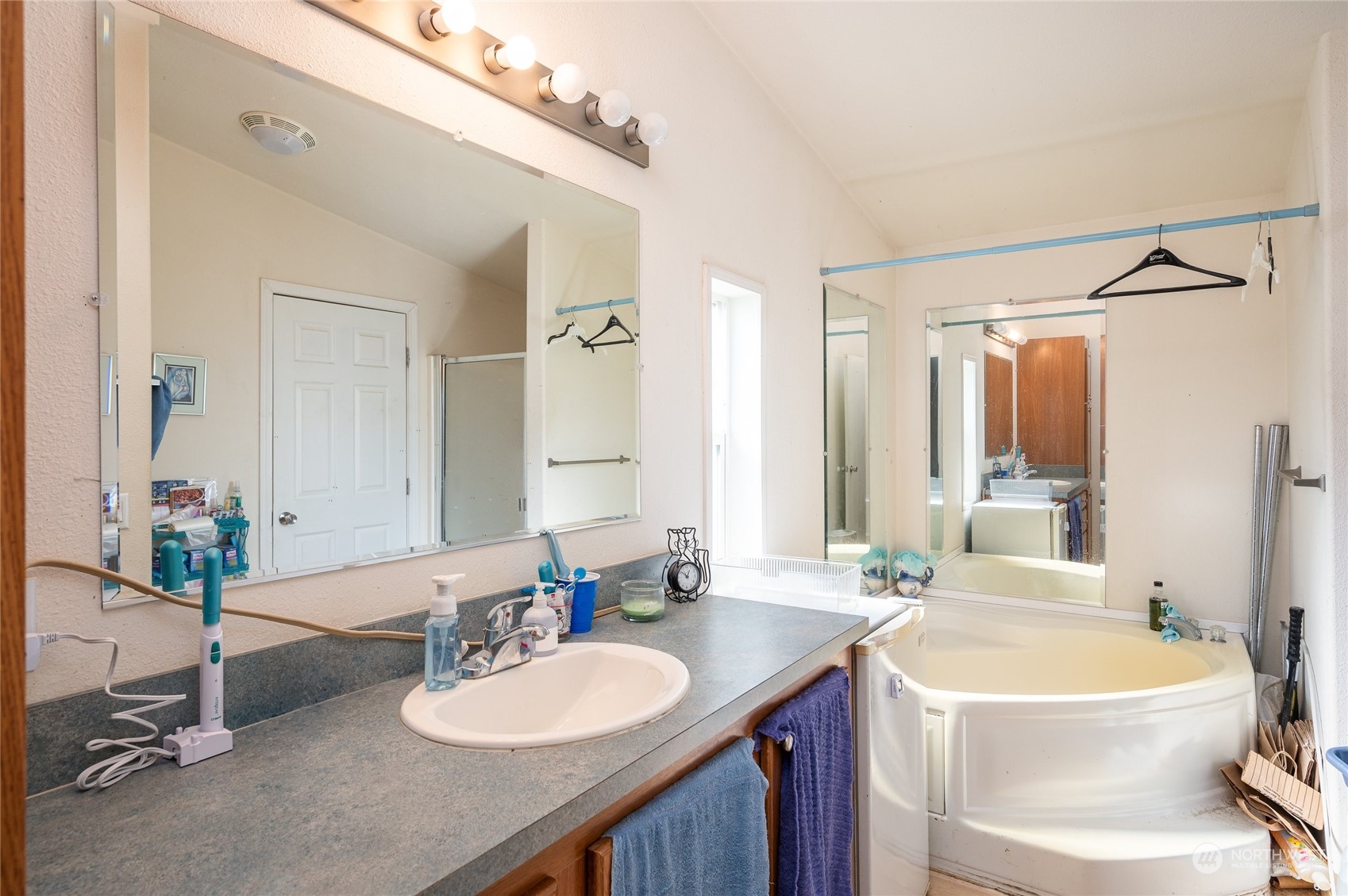 3391 Lena Road Bellingham, WA 98226 - Photo 9 of 23 Gallery Image 9