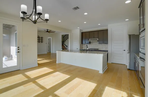 $4,399 | 19616 Summit Glory Trail, Unit 6, Spicewood, TX 78669