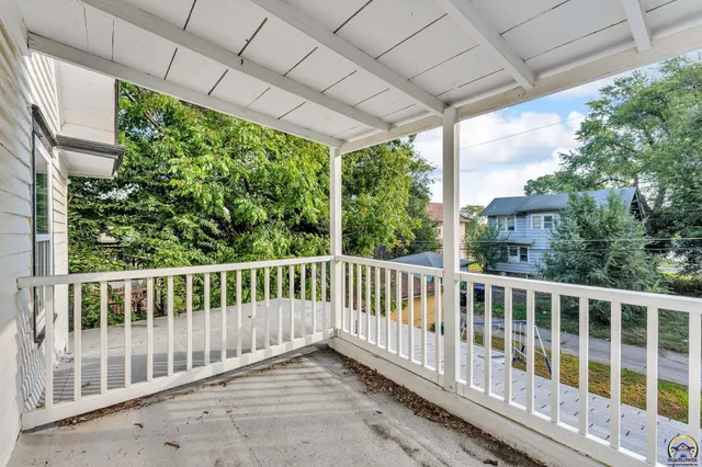 $159,900 | 1224 Southwest Garfield Avenue, Topeka, KS 66604