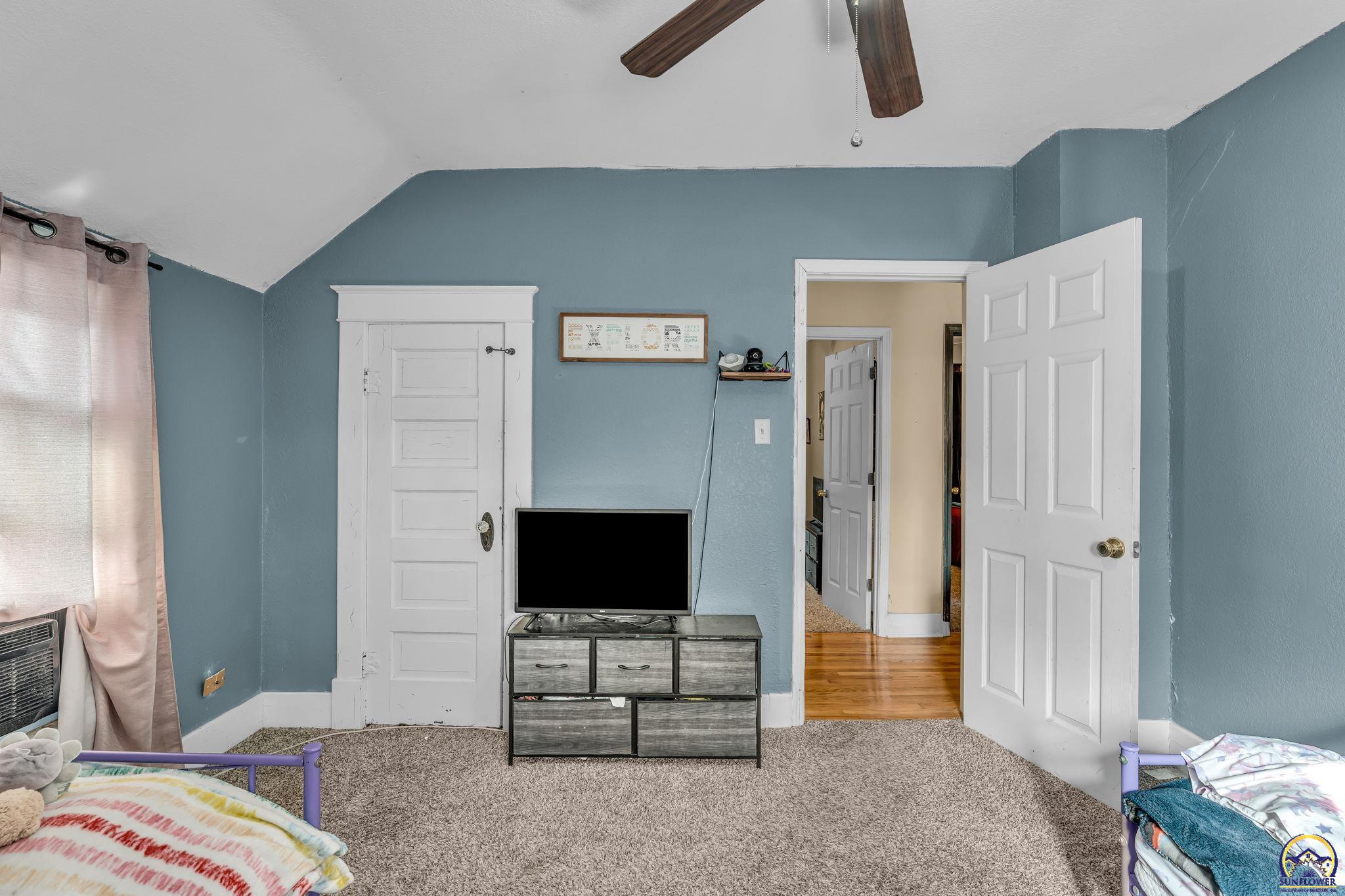 1224 Southwest Garfield Avenue Topeka, KS 66604 - Photo 24 of 30