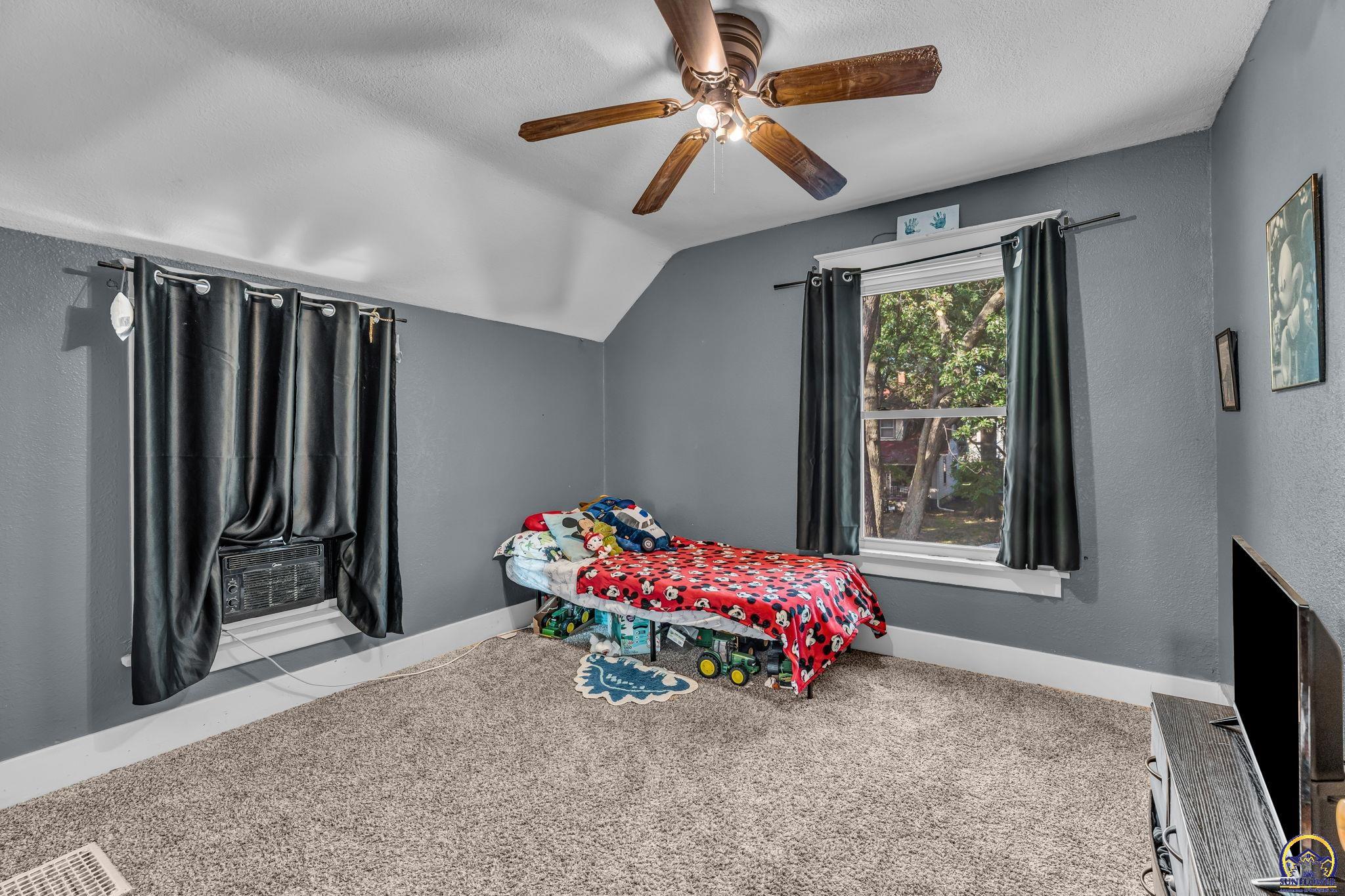 1224 Southwest Garfield Avenue Topeka, KS 66604 - Photo 25 of 30