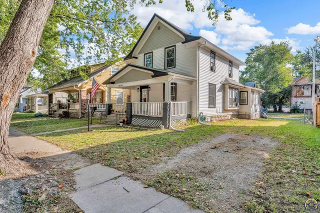 $159,900 | 1224 Southwest Garfield Avenue, Topeka, KS 66604